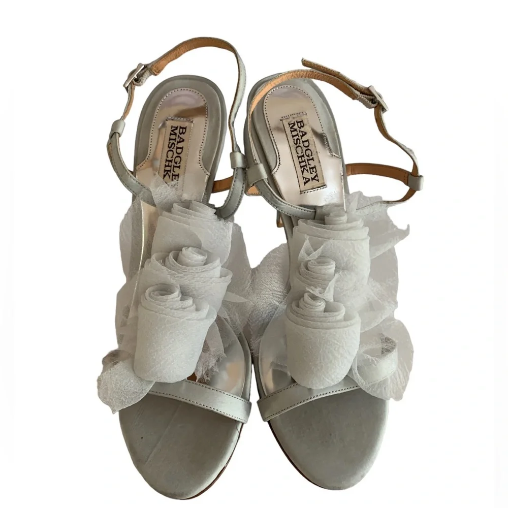 Badgley Mischka Cissy T-Strap Sandals Gray Floral Tulle Bridal Heels 9M‎